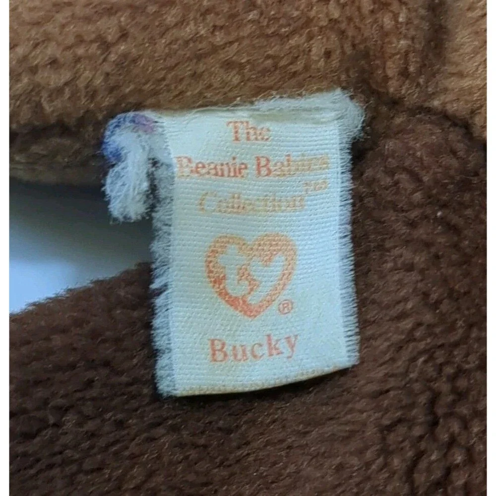 VINTAGE TY Beanie Baby Collection Bucky The Beaver Plush Style 4016 RETIRED 1997